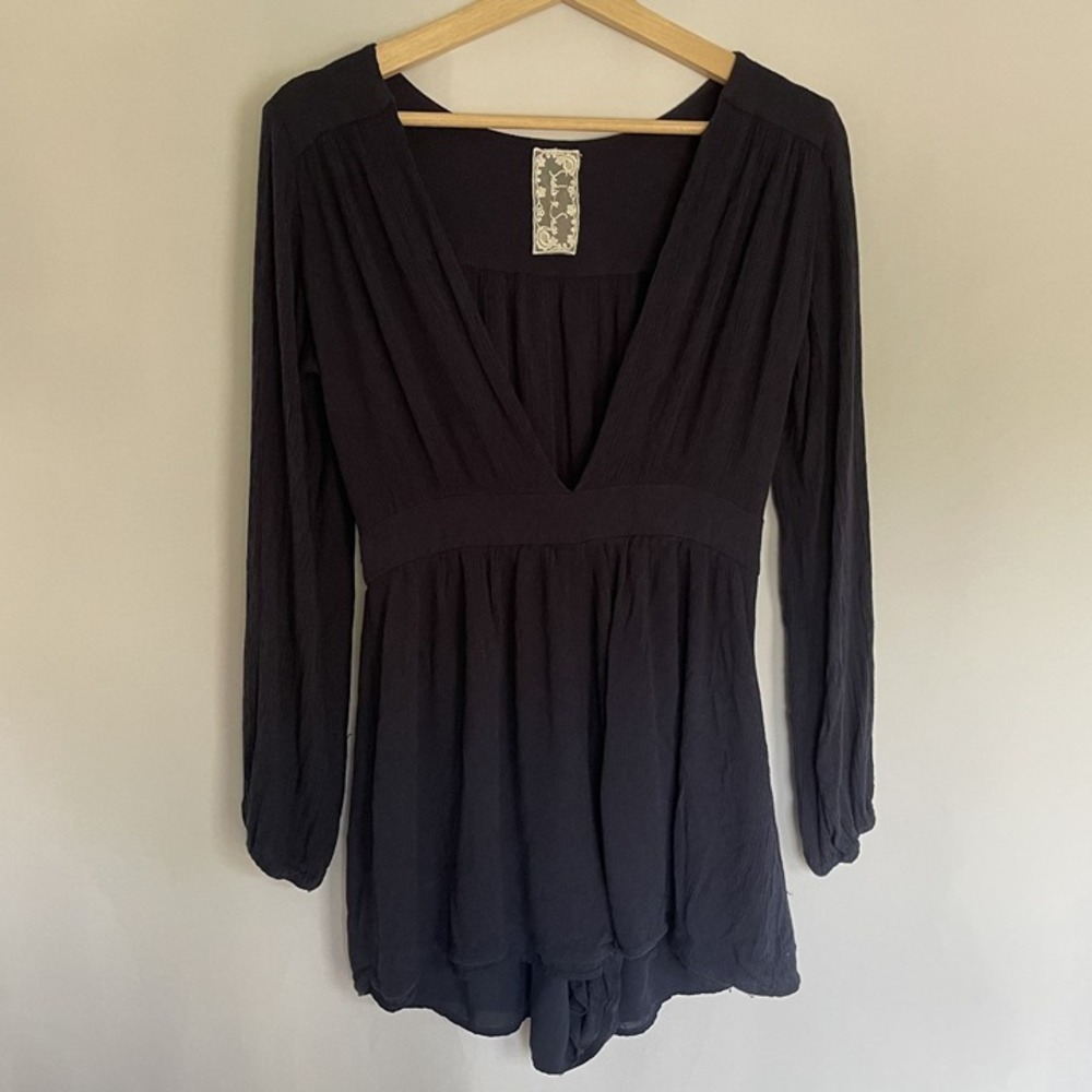 Sadie & Sage V-Neck Long Sleeve Romper Small Navy Blue Womens Rayon